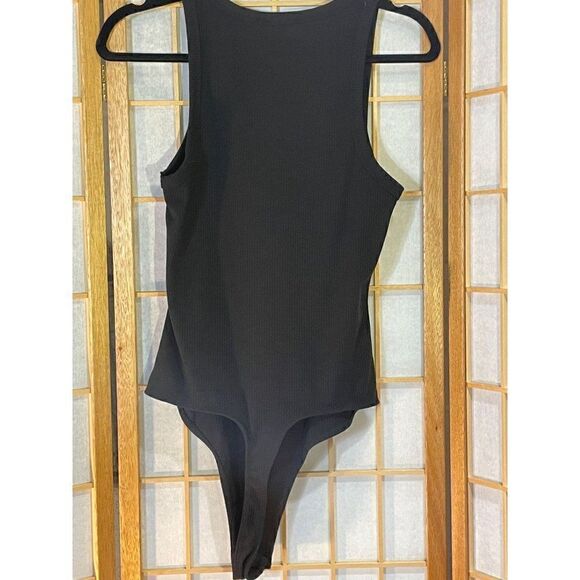 Lulu'sâLgâCutout Bodysuitâ - Picture 5 of 10